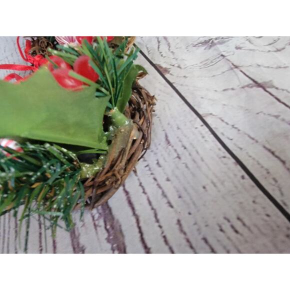 Set of 2 Mini Christmas Wreath Ornaments with Gift Berries Rustic Holiday Decor - Picture 8 of 9